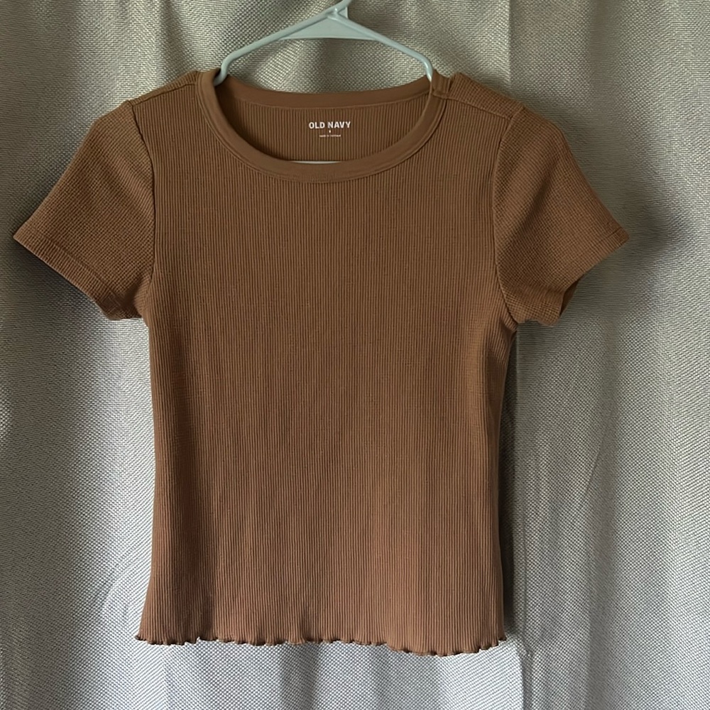 brown women’s tee top